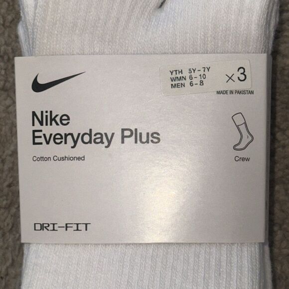 Nike Everyday Plus Cushioned Training Crew Socks (3 Pairs)! - Picture 9 of 10